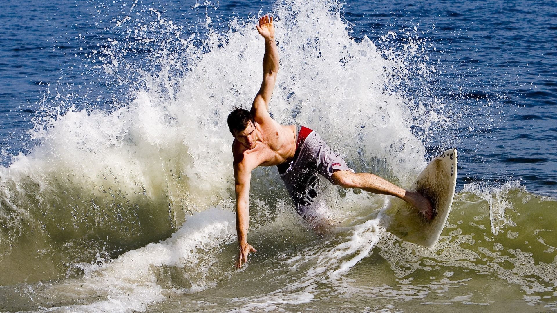 _绿色能源滑板:环保出行的新潮流_,绿色能源简笔画